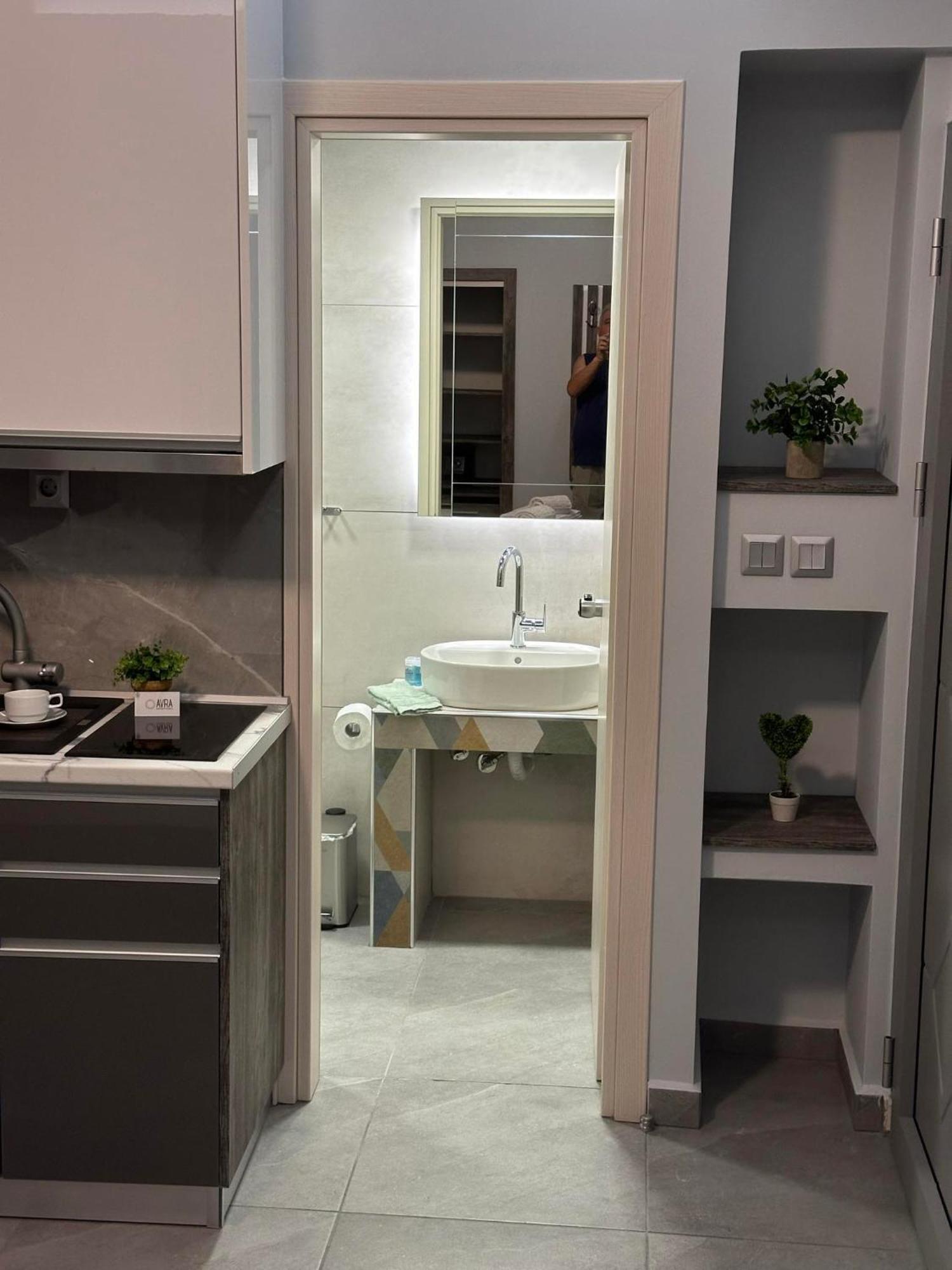 Avra Comfort Rooms Nea Poteidaia Buitenkant foto