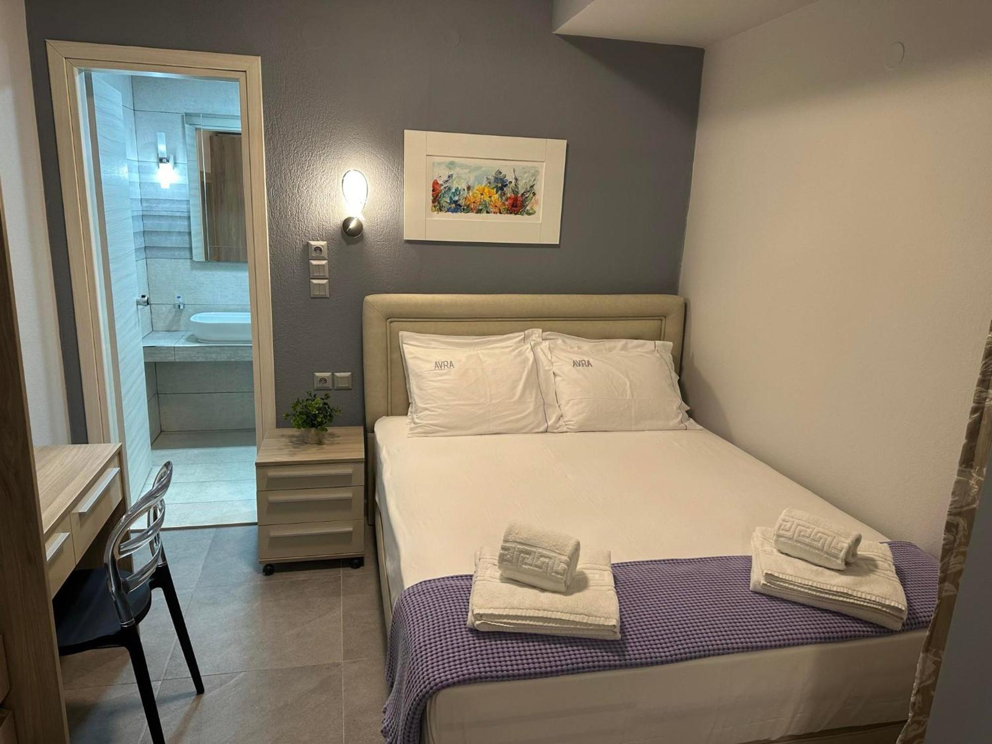 Avra Comfort Rooms Nea Poteidaia Buitenkant foto