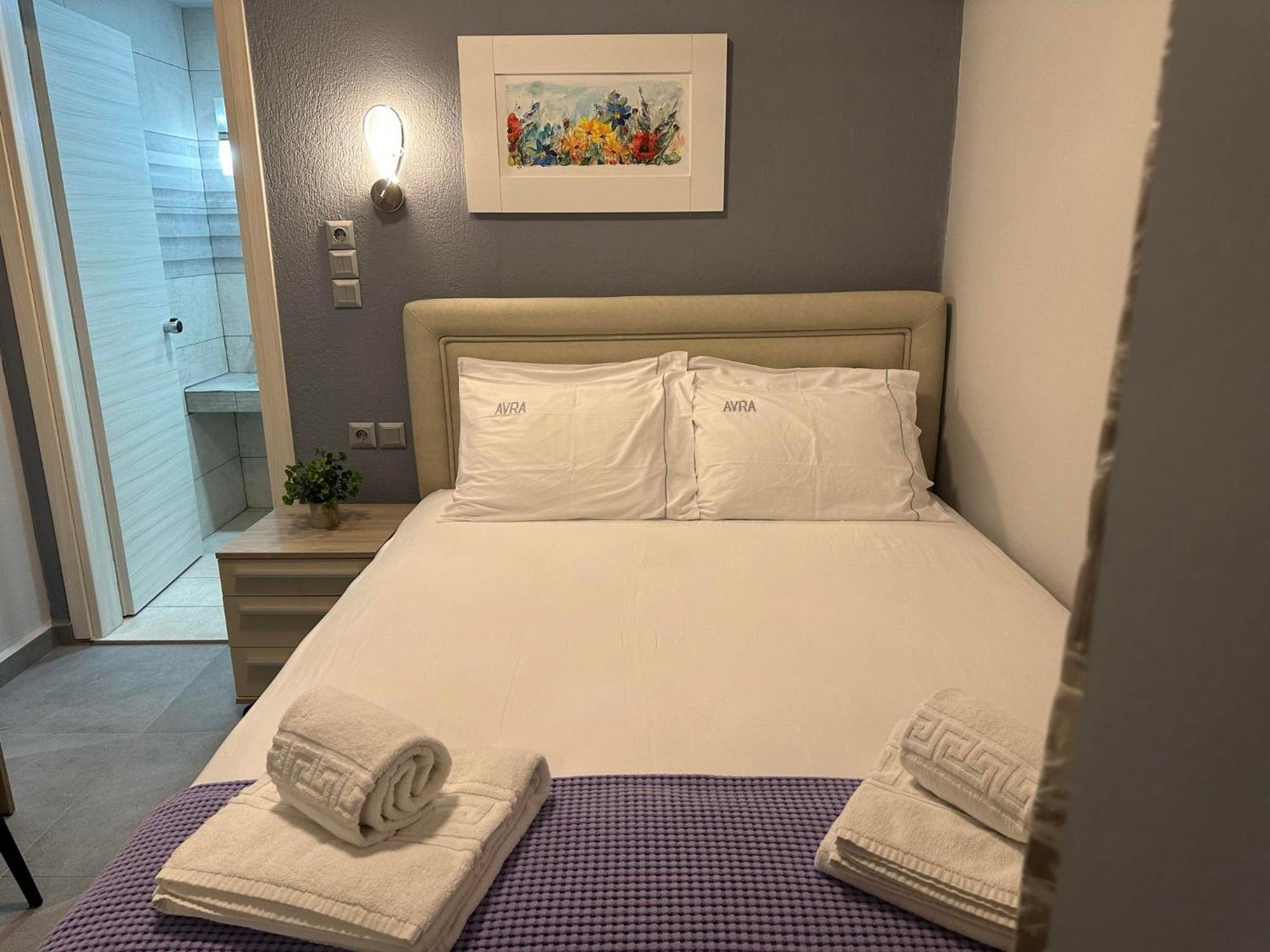 Avra Comfort Rooms Nea Poteidaia Buitenkant foto