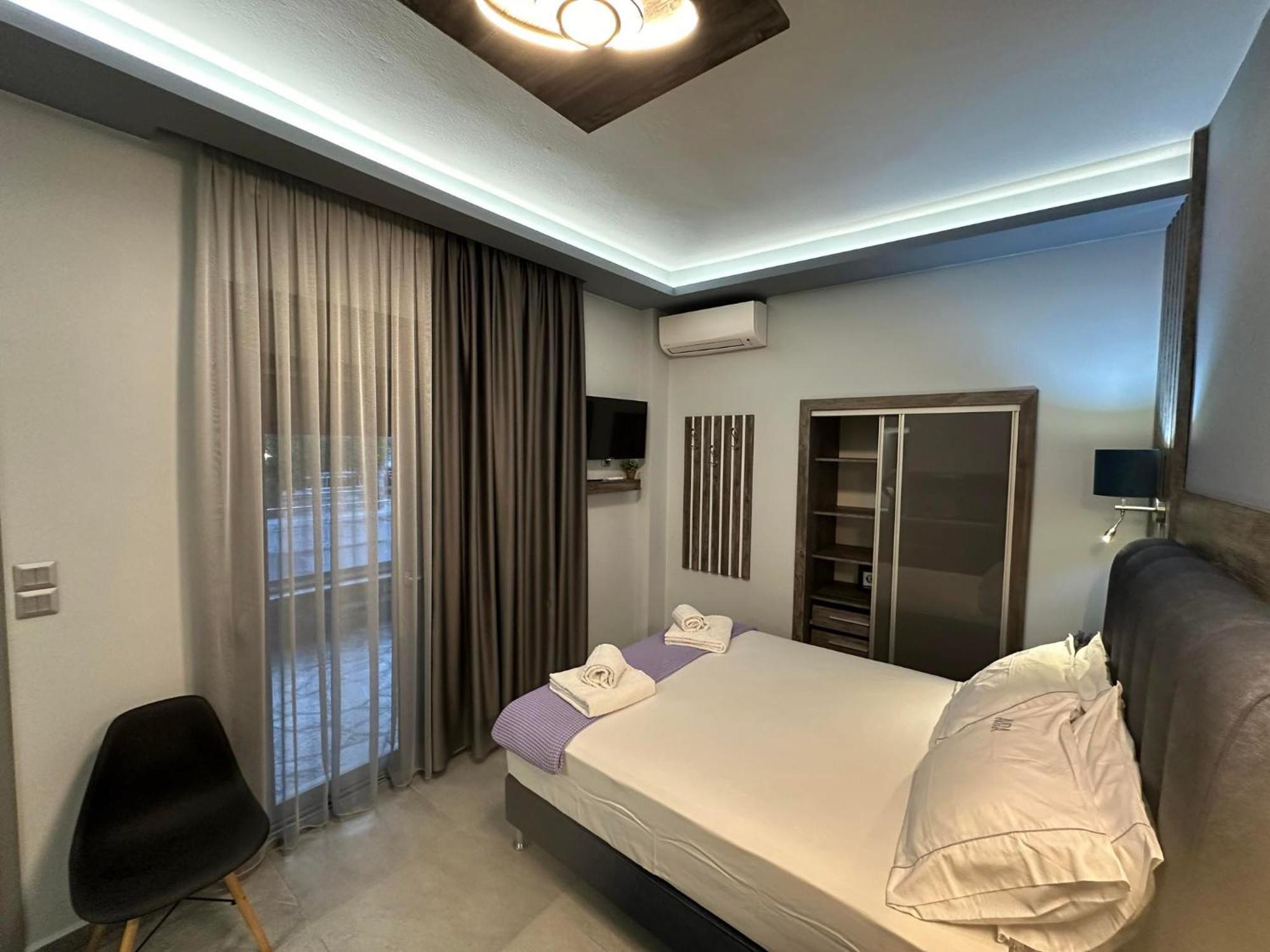 Avra Comfort Rooms Nea Poteidaia Buitenkant foto