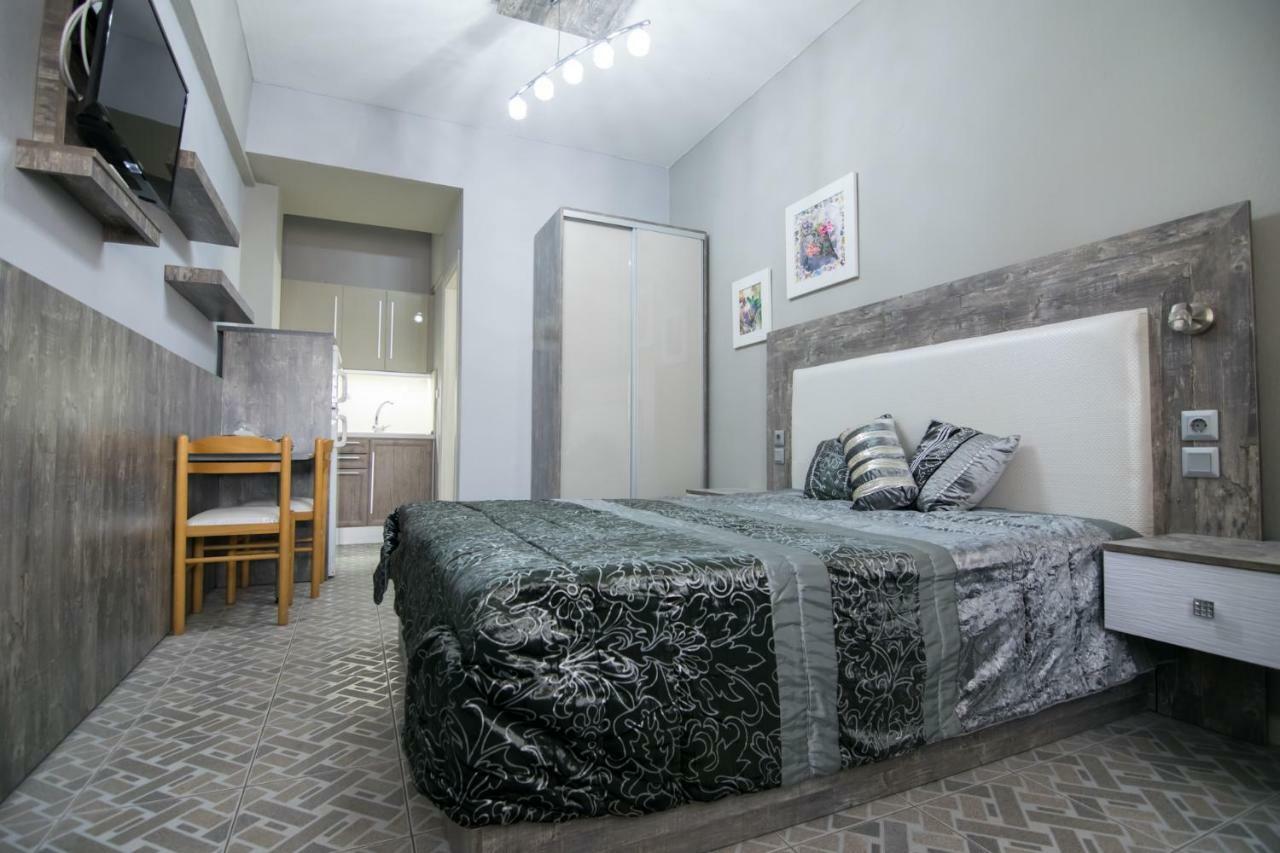 Avra Comfort Rooms Nea Poteidaia Buitenkant foto
